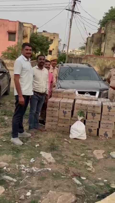 उदयपुर न्यूज़: कार से बीयर के 1293 टीन जब्त, आरोपी फरार