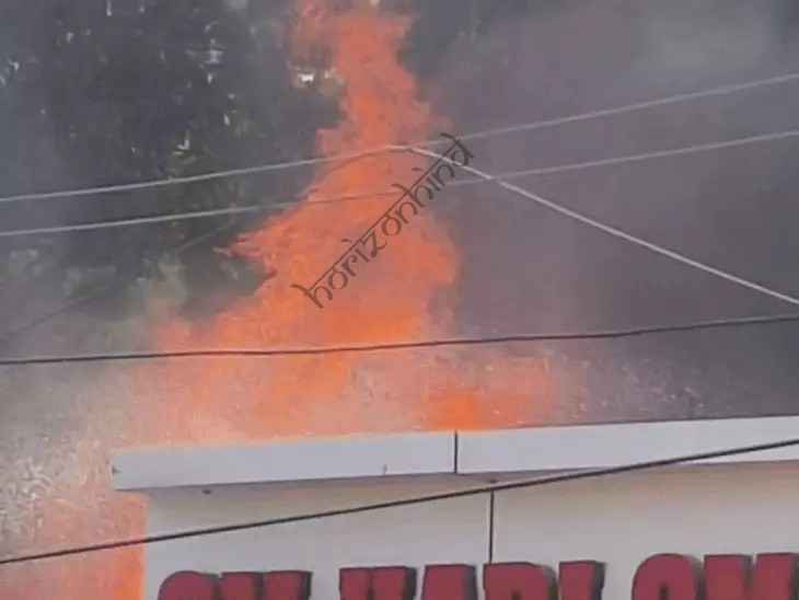 उदयपुर न्यूज़: मेहंदी की रस्म के बीच पड़ोस के गोदाम में लगी आग, धुआं उठता देख भागे लोग, दमकल ने पाया काबू