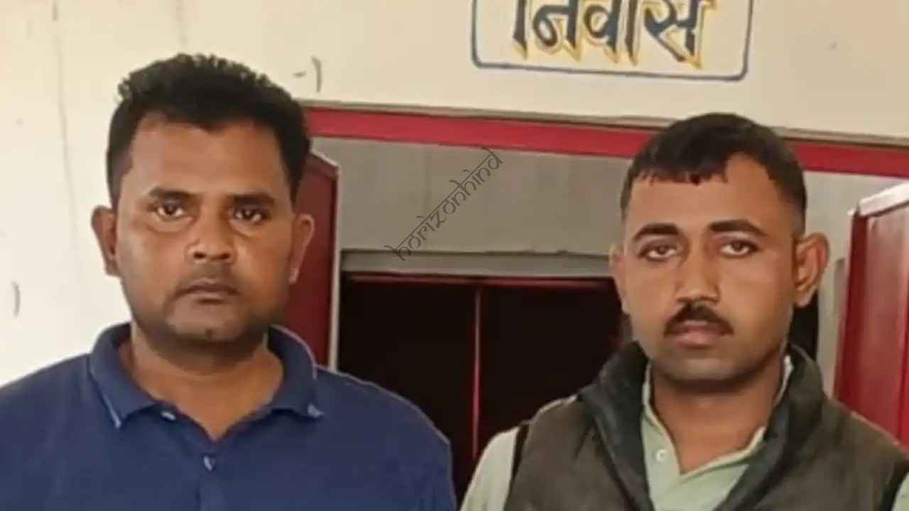 उदयपुर न्यूज़: लकड़ी से भरे ट्रक को छोड़ने के लिए मांगी घूस, 80 हजार लेते दबोचे गए दो वनरक्षक