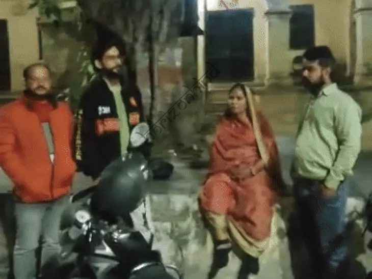 उदयपुर न्यूज़: महिला को बातों में उलझाकर 5.50 लाख की ज्वेलरी ठगी, नकली नोट देकर गिरवी रखी थी ज्वेलरी