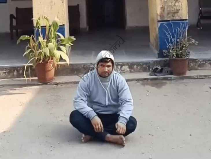 उदयपुर न्यूज़: समूह लोन के नाम पर साढ़े 7 लाख की ठगी, साथियों से मिलकर कलेक्शन के पैसे का गबन