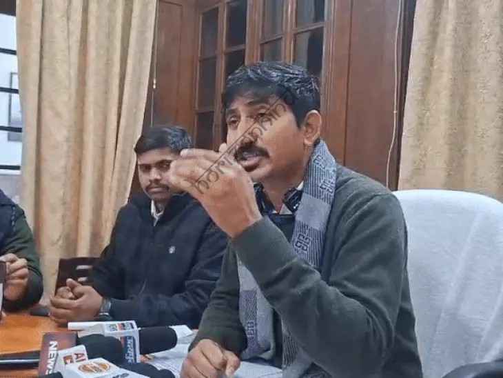 उदयपुर न्यूज़: पेपर लीक मामले पर सांसद रोत का बड़ा बयान, कहा- बाबूलाल कटारा के साथ कई नेता शामिल