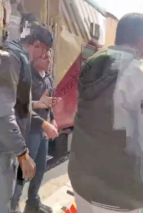 उदयपुर न्यूज़: चलती ट्रेन में युवती पर कांच की बोतल से हमला, चेन खींचकर रोकी ट्रेन, मौके पर अफरा-तफरी