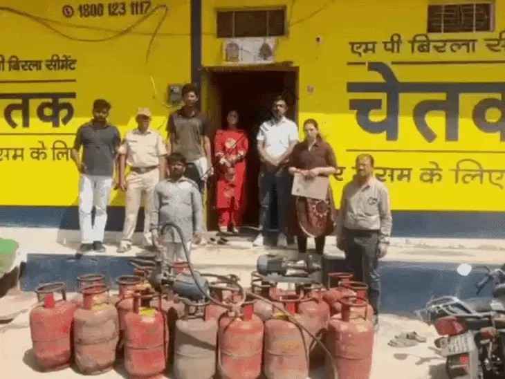 उदयपुर न्यूज़: गैस कालाबाजारी पर प्रशासन की बड़ी कार्रवाई: 21 सिलेंडर और 2 रिफिलिंग मशीनें जब्त