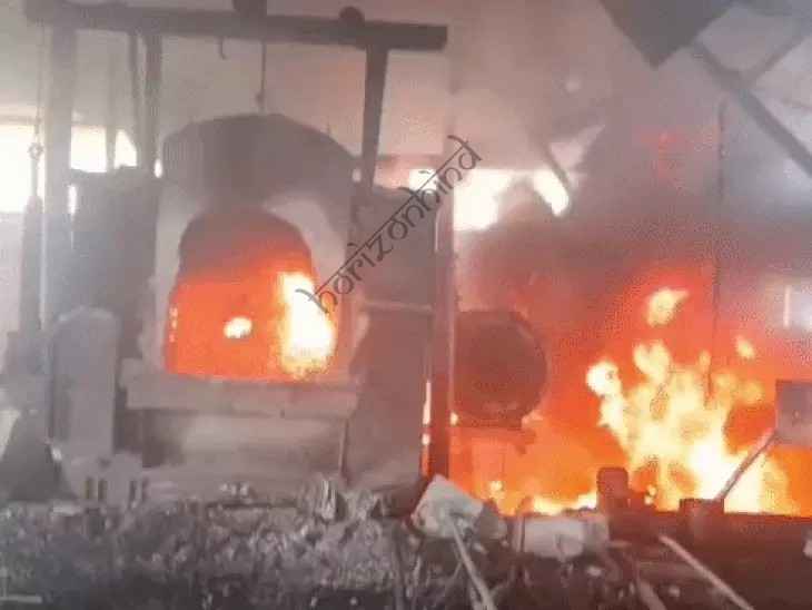 उदयपुर न्यूज़: धुएं का रहस्यमयी गुबार : एल्युमीनियम फैक्ट्री में लगी भीषण आग, करोड़ों का सामान राख