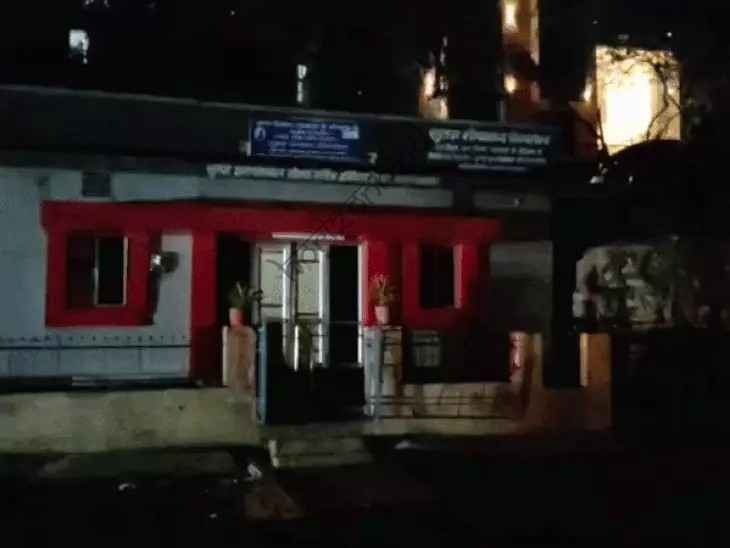 उदयपुर न्यूज़: लूटने की कोशिश में शौचालय में युवक को पीटा, चाकू दिखा कर दी जान से मारने की धमकी