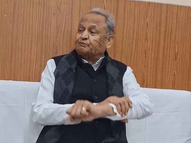 उदयपुर न्यूज़: कन्हैयालाल हत्याकांड को लेकर सियासी तूफान: गहलोत का अमित शाह और भाजपा पर आरोप – ‘दोषियों को बचा रही सरकार’