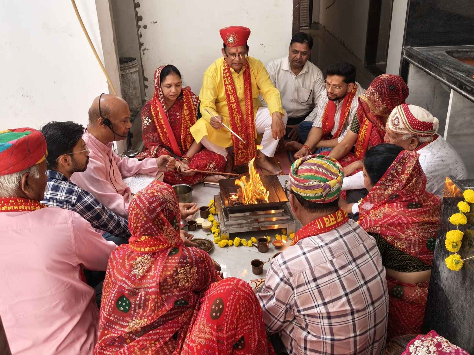 उदयपुर न्यूज़: वैदिक मंत्रों के बीच गूंजा शांति का संदेश—उदयपुर में विश्व शांति यज्ञ संपन्न