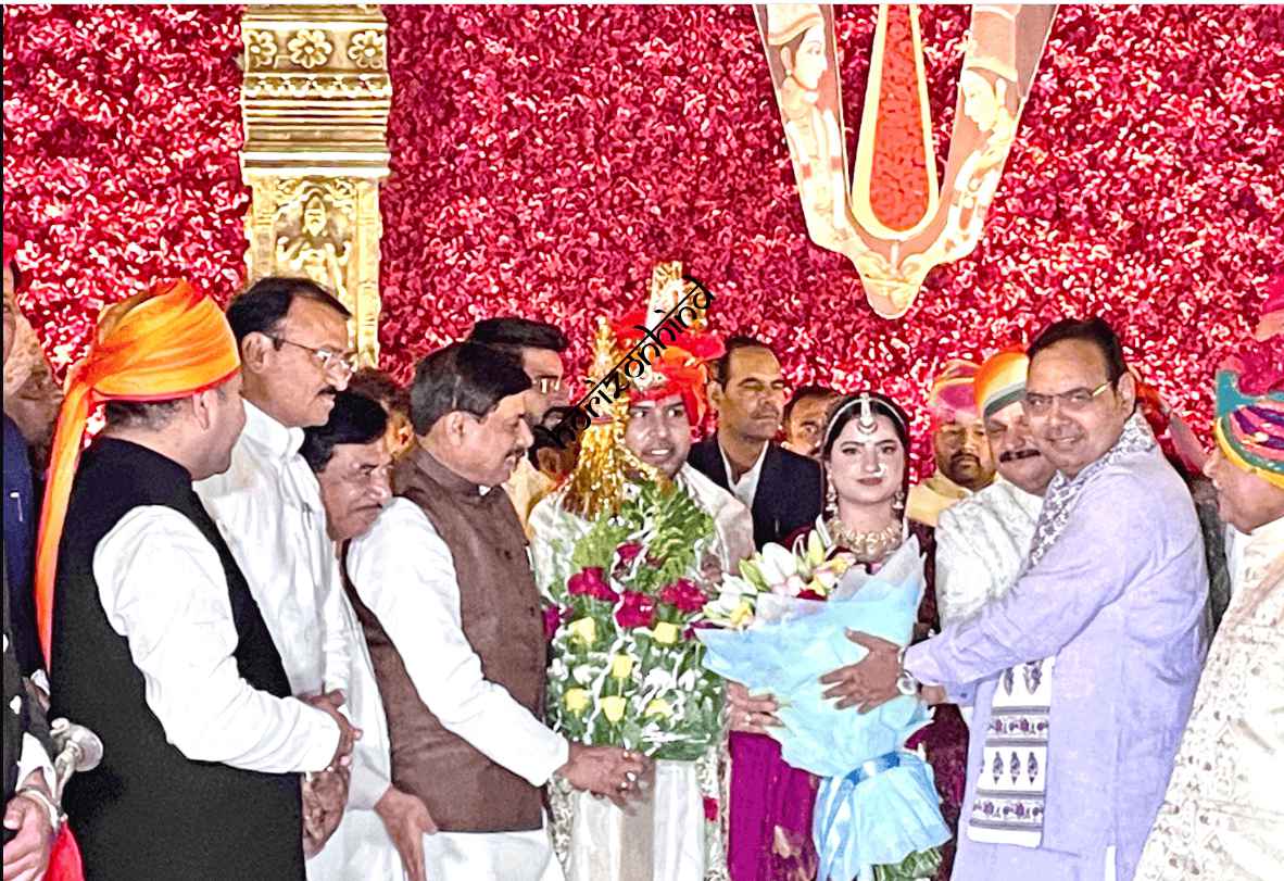 राजस्थान न्यूज़: जयपुर में मध्यप्रदेश विधानसभा अध्यक्ष नरेंद्र सिंह तोमर के बेटे प्रबल प्रताप ने रचाई अरुंधति सिंह से शादी, राजनेताओं और बॉलीवुड सितारों ने की शिरकत