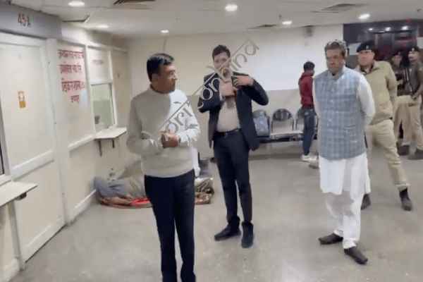 राजस्थान न्यूज़: केंद्रीय मंत्री मनसुख मांडविया ने देर रात जयपुर के ईएसआई अस्पताल का किया औचक निरीक्षण