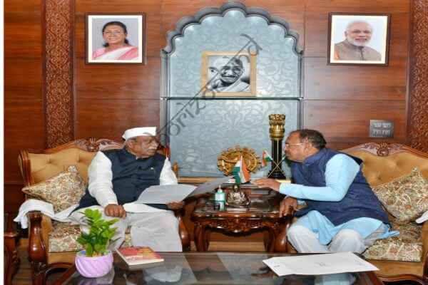 राजस्थान न्यूज़: राज्यपाल हरिभाऊ बागडे से विधानसभाध्यक्ष वासुदेव देवनानी की शिष्टाचार भेंट, आगामी विधानसभा सत्र पर हुई विस्तृत चर्चा