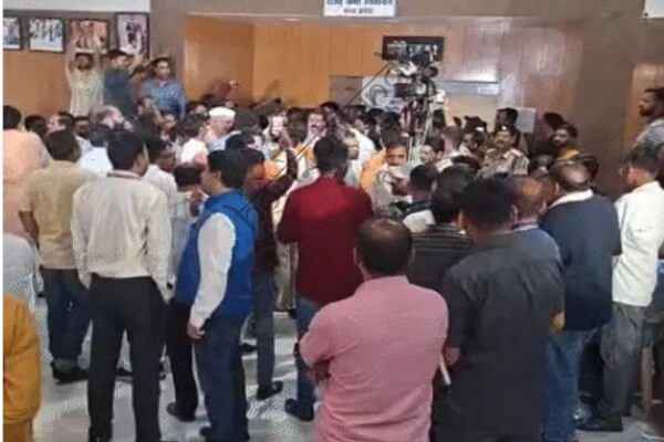 राष्ट्रीय न्यूज़: मध्य प्रदेश राज्यसभा चुनाव में बड़ा उलटफेर: कांग्रेस प्रत्याशी मीनाक्षी नटराजन का नामांकन खारिज