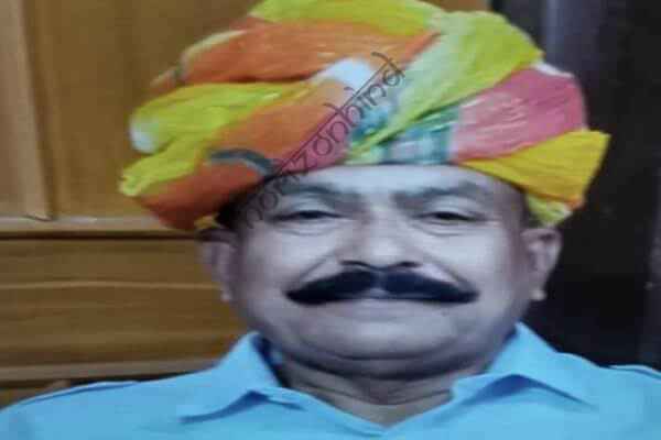 राजस्थान न्यूज़: फर्जी दस्तावेजों से 35 साल सरकारी नौकरी, सेवानिवृत्ति से एक दिन पहले शिक्षक बर्खास्त,राजस्थान पंचायती राज अधिनियम, 1994 की धारा 91(3) के तहत उसे राजकीय सेवा से हटाने का निर्णय लिया।