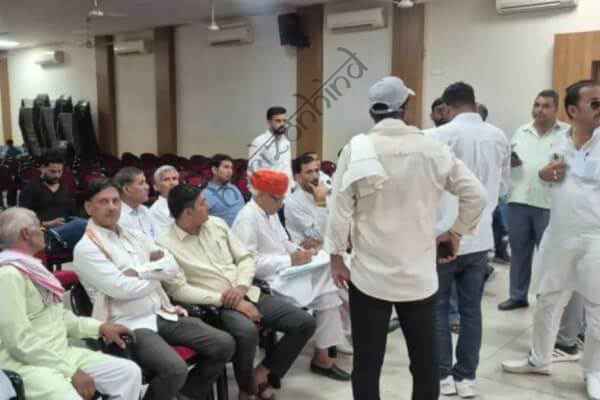 राजस्थान न्यूज़: तबादला सूची के बाद भाजपा कार्यकर्ताओं में नाराजगी, संगठन की अनुशंसाओं की अनदेखी के आरोप, प्रदेशाध्यक्ष मदन राठौड़ ने मंत्रियों से बंद कमरे में की चर्चा