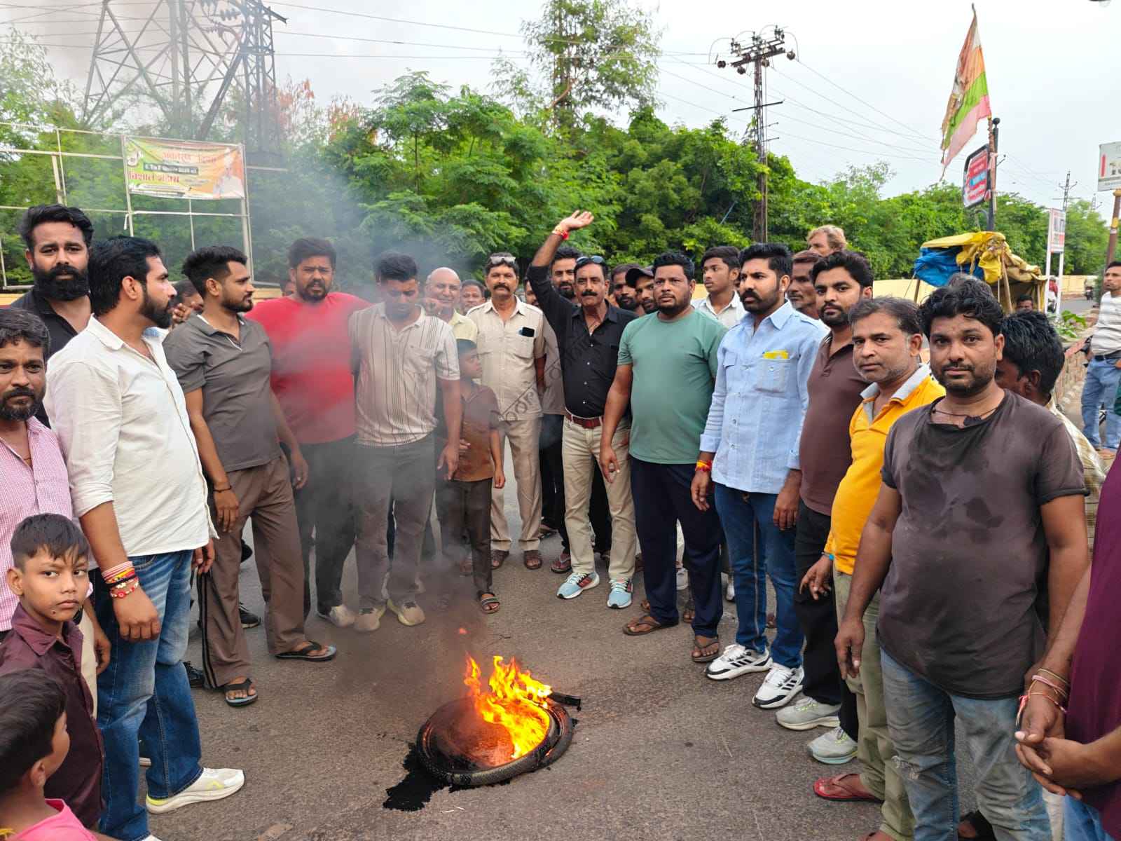 राजस्थान न्यूज़: कोटा। वार्ड नंबर 49 में कांग्रेस द्वारा पार्षद प्रत्याशी घोषित किए जाने के बाद पार्टी के भीतर विरोध के स्वर तेज हो गए हैं।