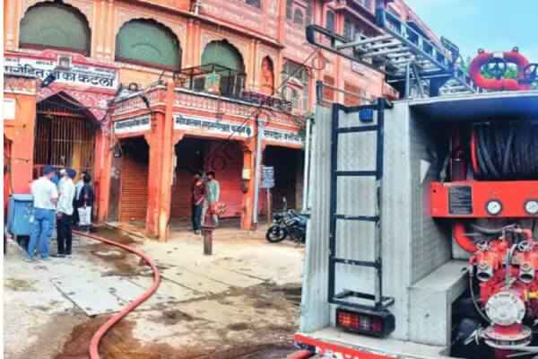 राजस्थान न्यूज़: सेठी कॉम्प्लेक्स अग्निकांड में भवन मालिक आनंद सेठी के खिलाफ मामला दर्ज, पुलिस ने अवैध निर्माण और फायर सेफ्टी में खामियों का लगाया आरोप